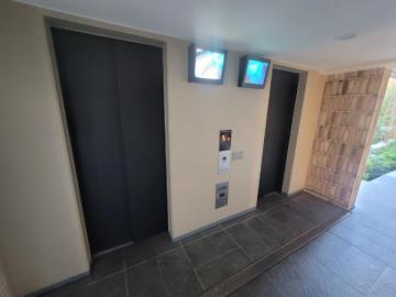 2基のエレベーター